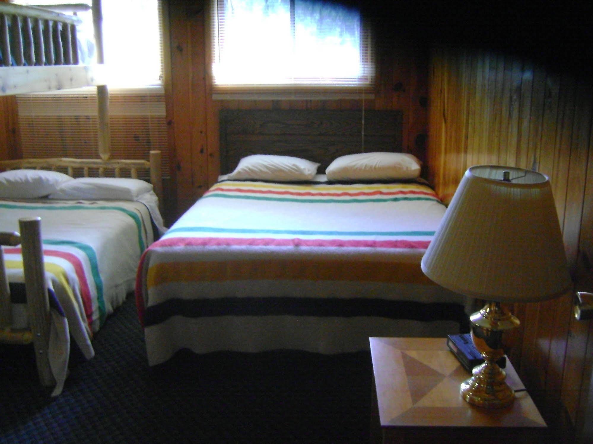 Totem Resorts Sioux Narrows Exterior photo